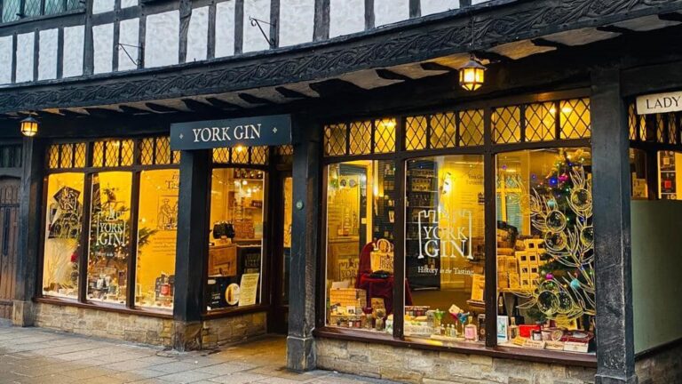 york gin shop golden 002 768x432